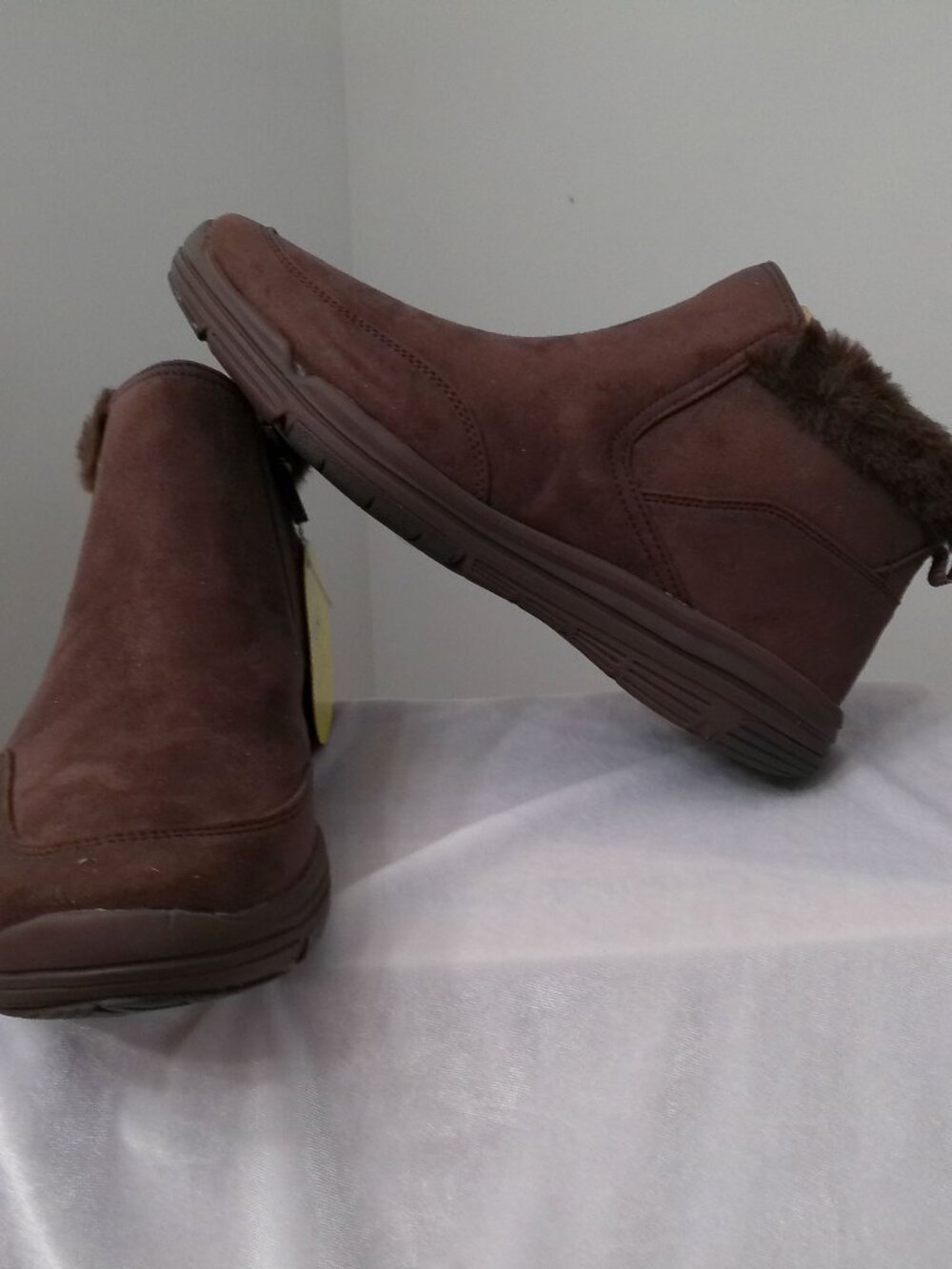RYKA Repel Boots Water/Mud Repellent Brown Suede w/Man Made Fur Uppers NWT 10M